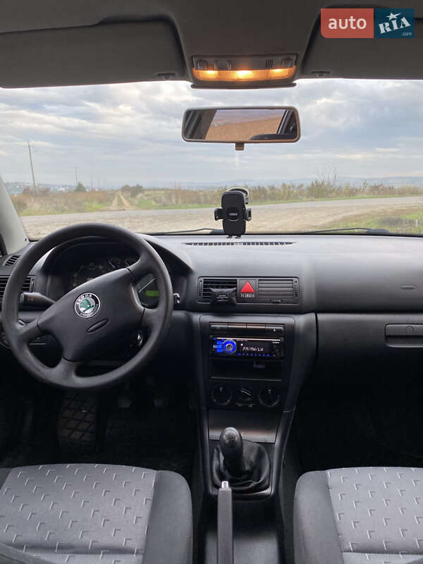 Універсал Skoda Octavia 2006 в Чернівцях