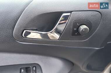 Лифтбек Skoda Octavia 2009 в 