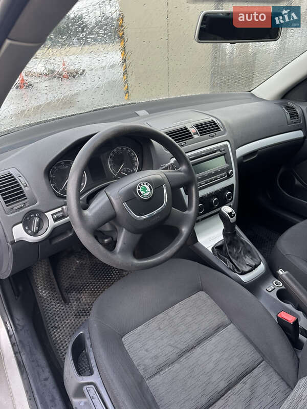 Лифтбек Skoda Octavia 2010 в Киеве