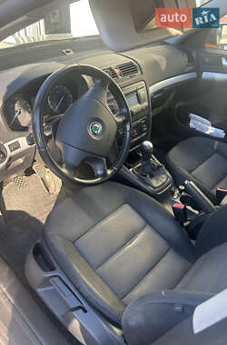 Универсал Skoda Octavia 2009 в Луцке