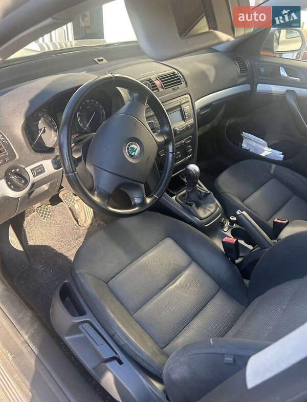 Универсал Skoda Octavia 2009 в Луцке фото 2 Универсал Skoda Octavia 2009 в Луцке