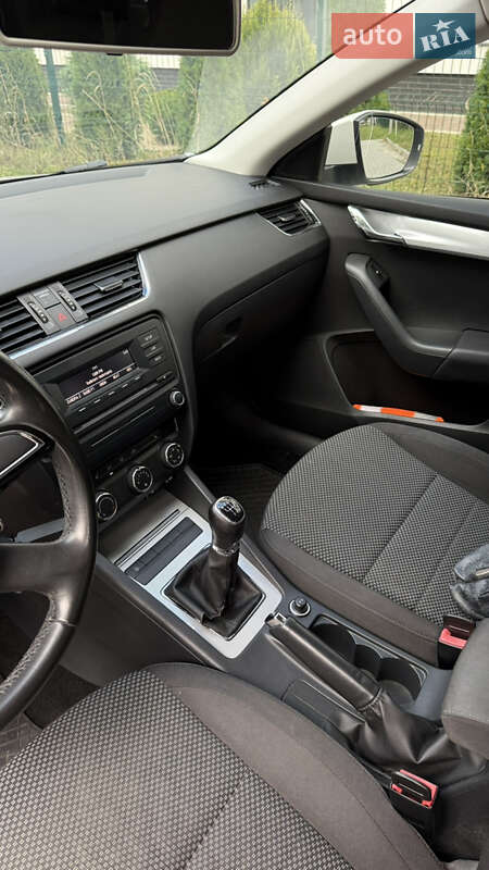 Лифтбек Skoda Octavia 2014 в Ужгороде