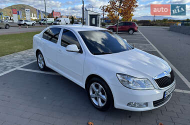 Ліфтбек Skoda Octavia 2011 в  фото 13 Ліфтбек Skoda Octavia 2011 в