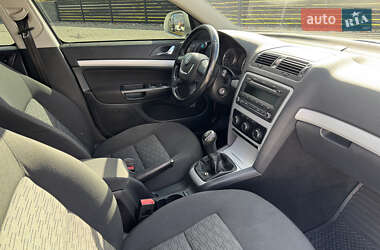 Ліфтбек Skoda Octavia 2011 в  фото 23 Ліфтбек Skoda Octavia 2011 в