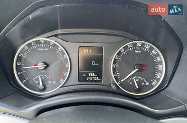 Ліфтбек Skoda Octavia 2011 в  фото 39 Ліфтбек Skoda Octavia 2011 в