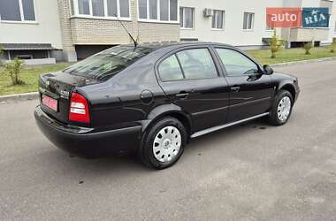 Ліфтбек Skoda Octavia 2010 в 