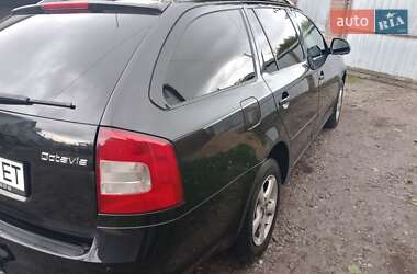 Универсал Skoda Octavia 2010 в 