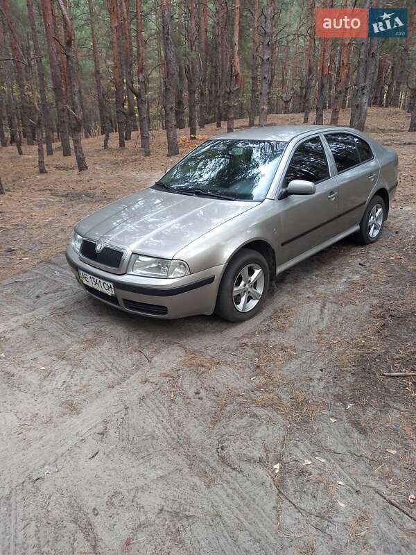 Лифтбек Skoda Octavia 2008 в 