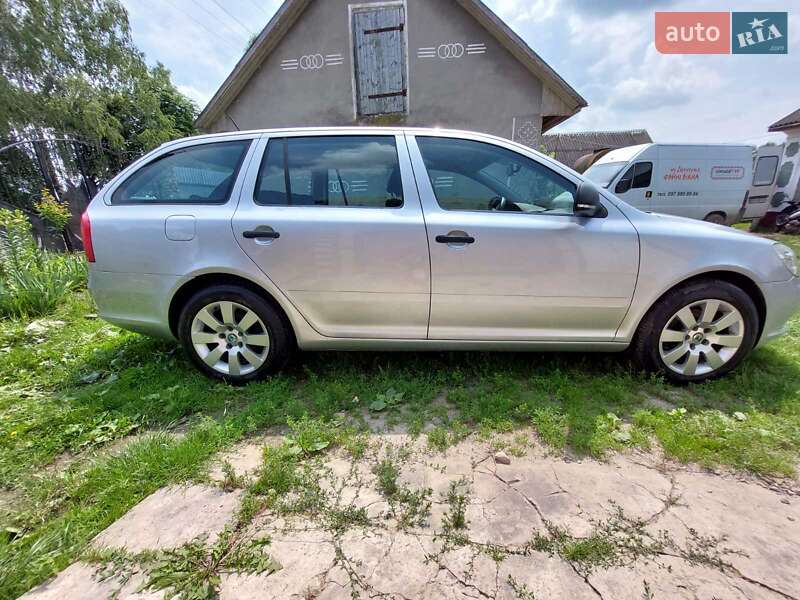 Универсал Skoda Octavia 2013 в Кременце фото 27 Универсал Skoda Octavia 2013 в Кременце