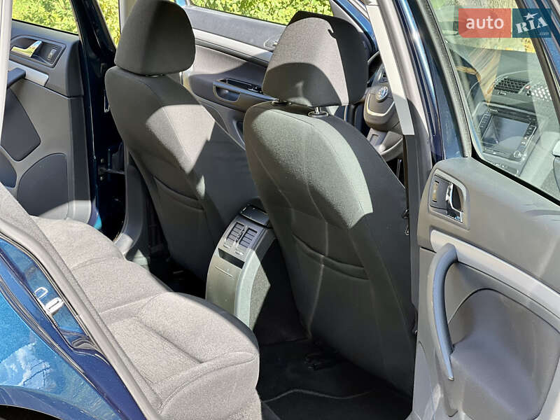 Универсал Skoda Octavia 2011 в Калуше