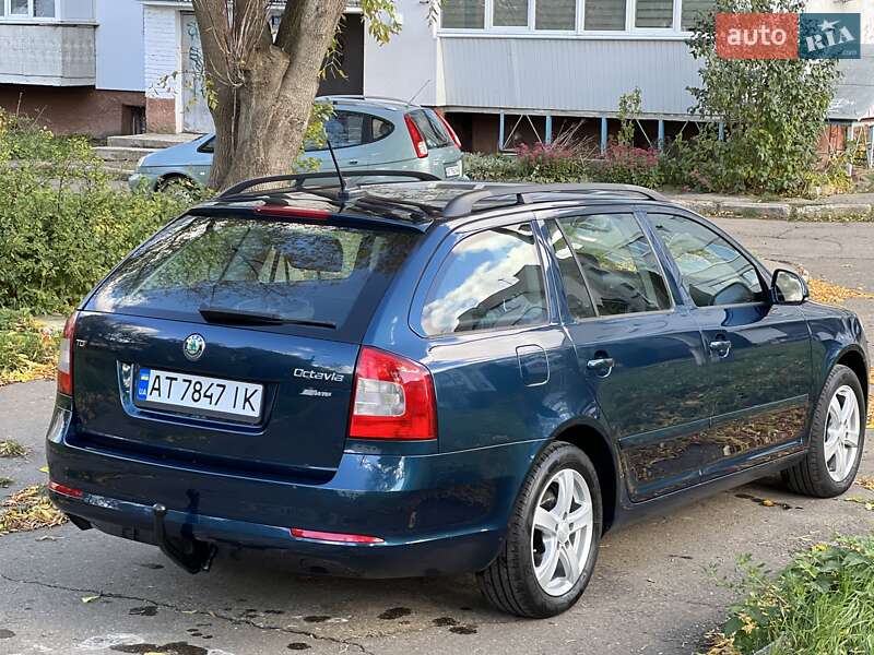 Универсал Skoda Octavia 2011 в Калуше