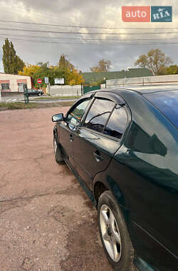 Лифтбек Skoda Octavia 2000 в 