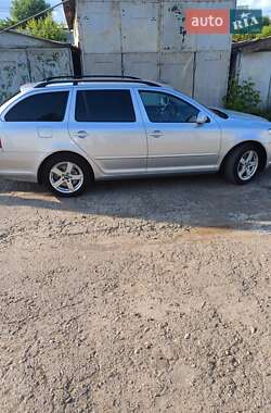 Универсал Skoda Octavia 2011 в 