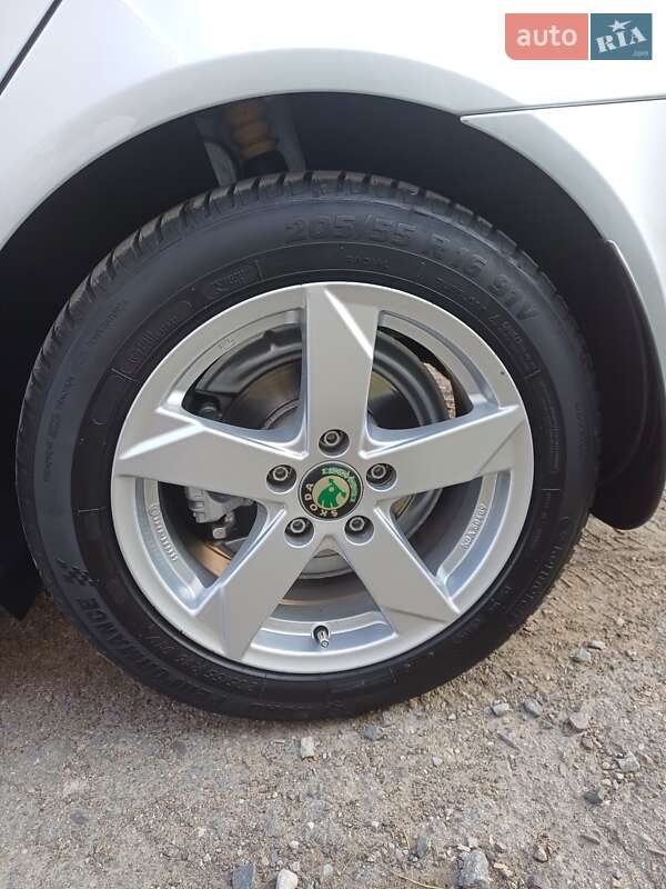 Універсал Skoda Octavia 2011 в Львові