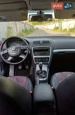 Универсал Skoda Octavia 2011 в 
