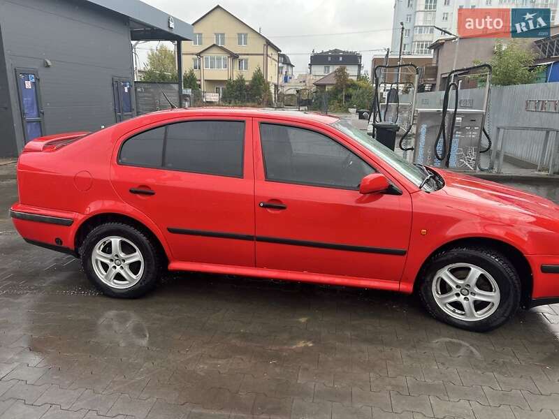 Ліфтбек Skoda Octavia 1998 в Петропавлівській Борщагівці