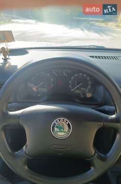 Лифтбек Skoda Octavia 2009 в 