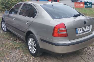 Лифтбек Skoda Octavia 2008 в 