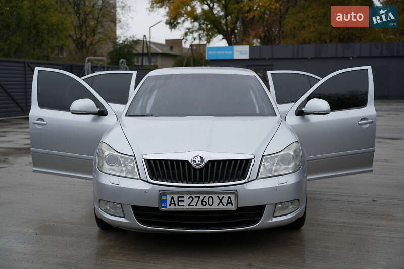 Ліфтбек Skoda Octavia 2010 в Дніпрі фото 9 Ліфтбек Skoda Octavia 2010 в Дніпрі