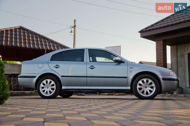 Лифтбек Skoda Octavia 2004 в Нежине