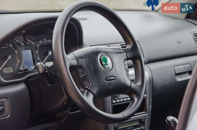 Лифтбек Skoda Octavia 2004 в Нежине