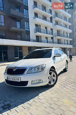 Універсал Skoda Octavia 2011 в Ужгороді