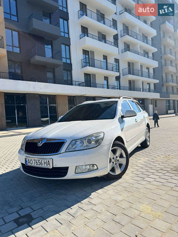 Универсал Skoda Octavia 2011 в Ужгороде фото Универсал Skoda Octavia 2011 в Ужгороде