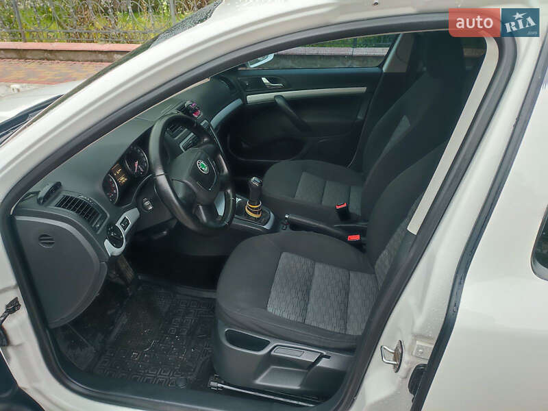 Ліфтбек Skoda Octavia 2011 в Городенці фото 19 Ліфтбек Skoda Octavia 2011 в Городенці