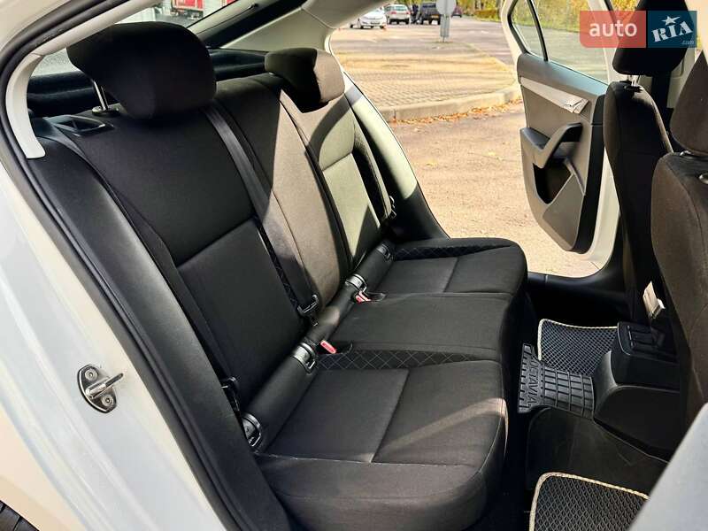 Лифтбек Skoda Octavia 2019 в Киеве