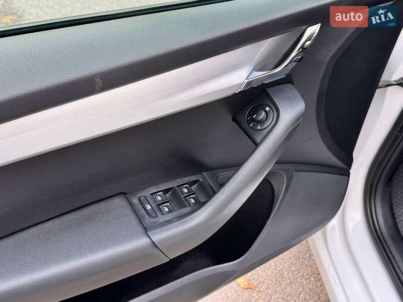 Лифтбек Skoda Octavia 2019 в Киеве
