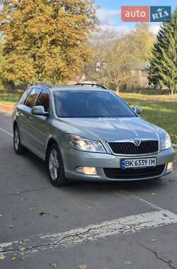 Универсал Skoda Octavia 2009 в 