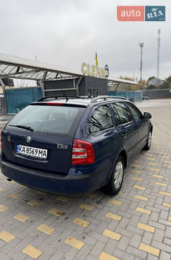 Універсал Skoda Octavia 2012 в  фото 6 Універсал Skoda Octavia 2012 в