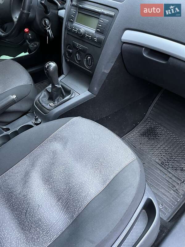 Ліфтбек Skoda Octavia 2008 в Києві