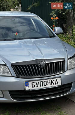 Лифтбек Skoda Octavia 2009 в Хороле