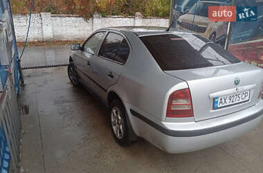 Лифтбек Skoda Octavia 2001 в 