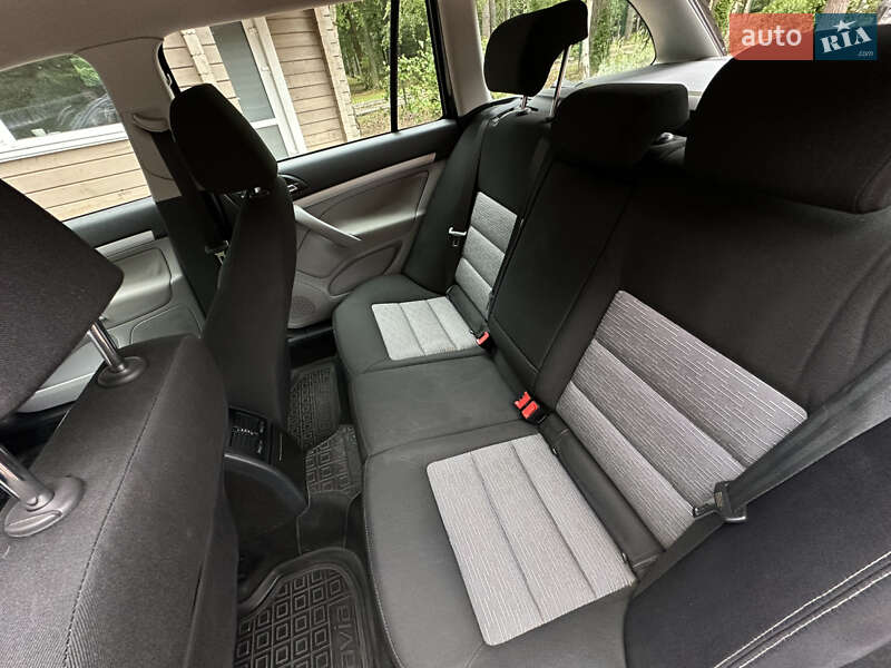 Универсал Skoda Octavia 2010 в Киеве фото 39 Универсал Skoda Octavia 2010 в Киеве