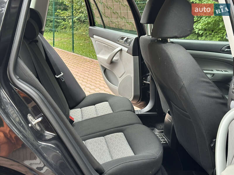 Универсал Skoda Octavia 2010 в Киеве фото 44 Универсал Skoda Octavia 2010 в Киеве