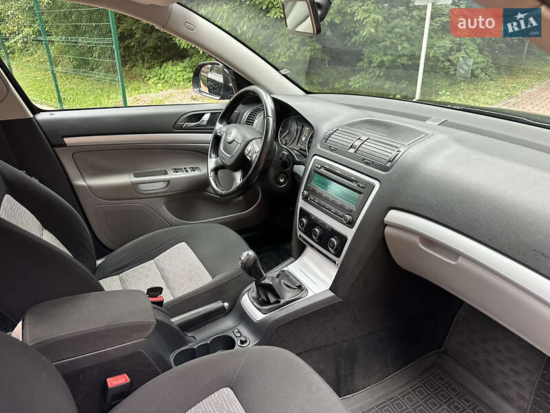 Универсал Skoda Octavia 2010 в Киеве фото 49 Универсал Skoda Octavia 2010 в Киеве