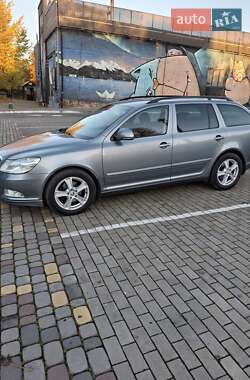 Універсал Skoda Octavia 2012 в Луцьку