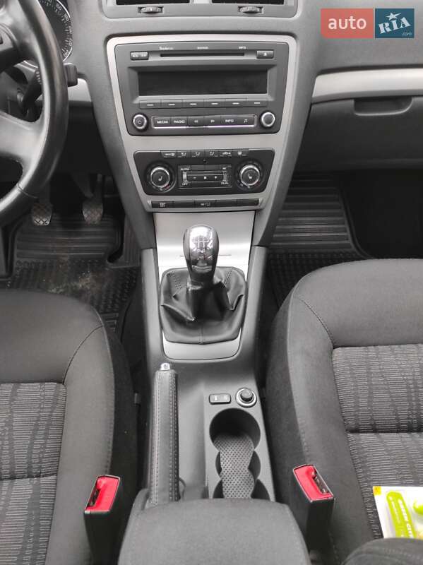 Универсал Skoda Octavia 2010 в Сарнах фото 16 Универсал Skoda Octavia 2010 в Сарнах