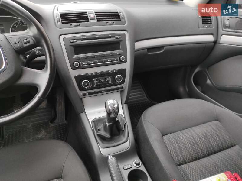 Универсал Skoda Octavia 2010 в Сарнах фото 21 Универсал Skoda Octavia 2010 в Сарнах