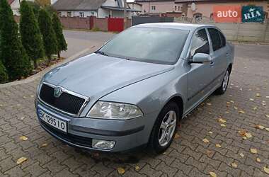 Лифтбек Skoda Octavia 2006 в  фото 9 Лифтбек Skoda Octavia 2006 в