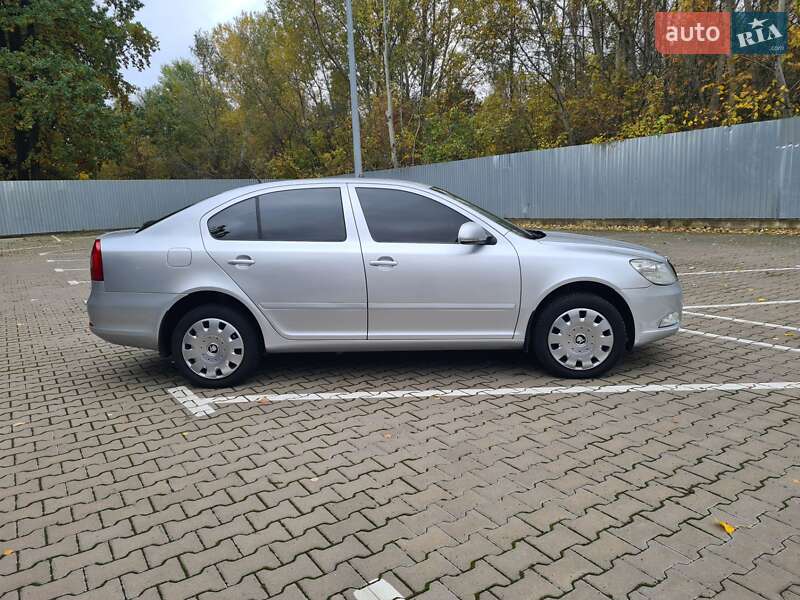 Ліфтбек Skoda Octavia 2011 в Києві фото 4 Ліфтбек Skoda Octavia 2011 в Києві