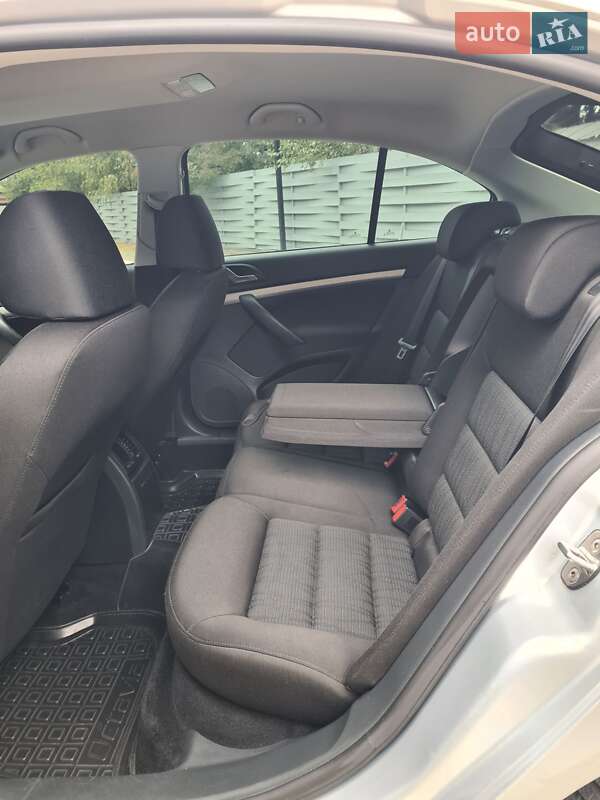 Ліфтбек Skoda Octavia 2011 в Києві фото 24 Ліфтбек Skoda Octavia 2011 в Києві