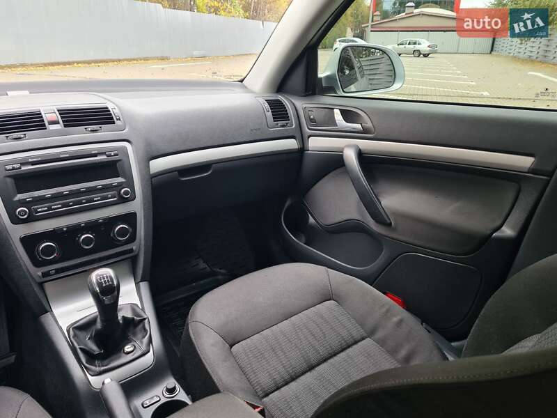 Ліфтбек Skoda Octavia 2011 в Києві фото 30 Ліфтбек Skoda Octavia 2011 в Києві