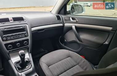 Лифтбек Skoda Octavia 2011 в 