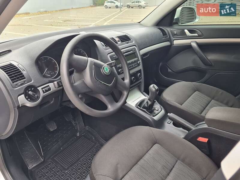 Ліфтбек Skoda Octavia 2011 в Києві фото 35 Ліфтбек Skoda Octavia 2011 в Києві