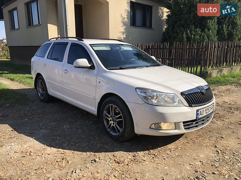 Универсал Skoda Octavia 2012 в Хусте