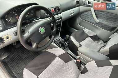Лифтбек Skoda Octavia 1999 в 