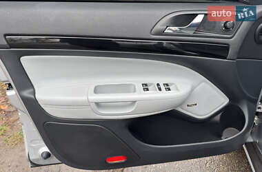 Лифтбек Skoda Octavia 2009 в 